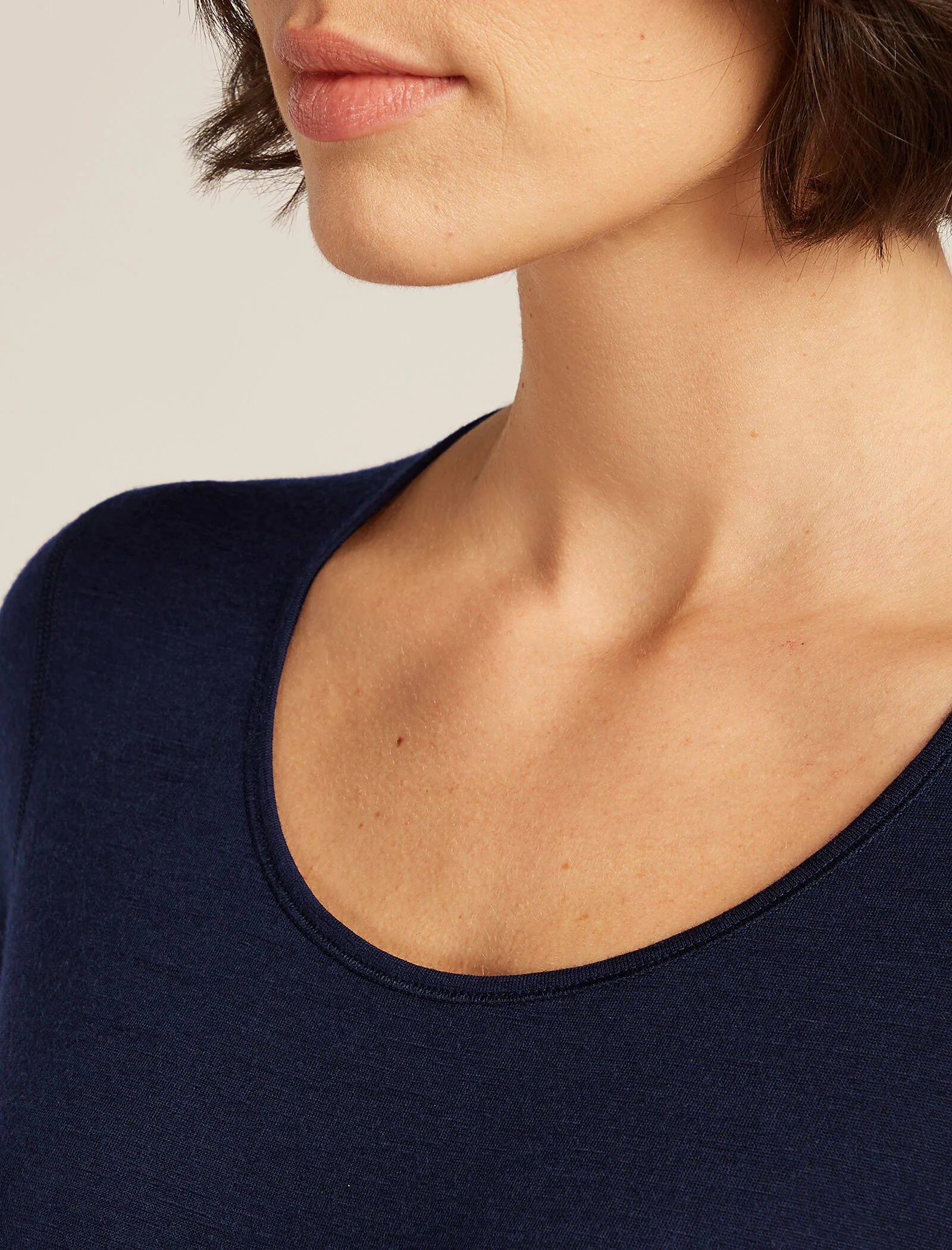 Women's Merino 200 Oasis Long Sleeve Scoop Thermal Top